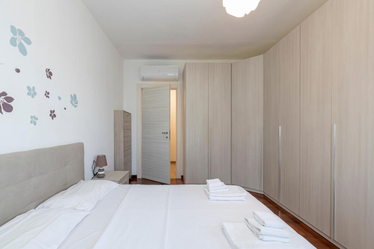 Big Apartment - Alcuino 7 Mailand Exterior foto